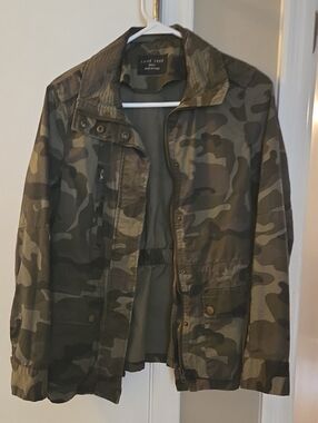 Love Tree Womens Camo Field Jacket in Olive & Dark Green